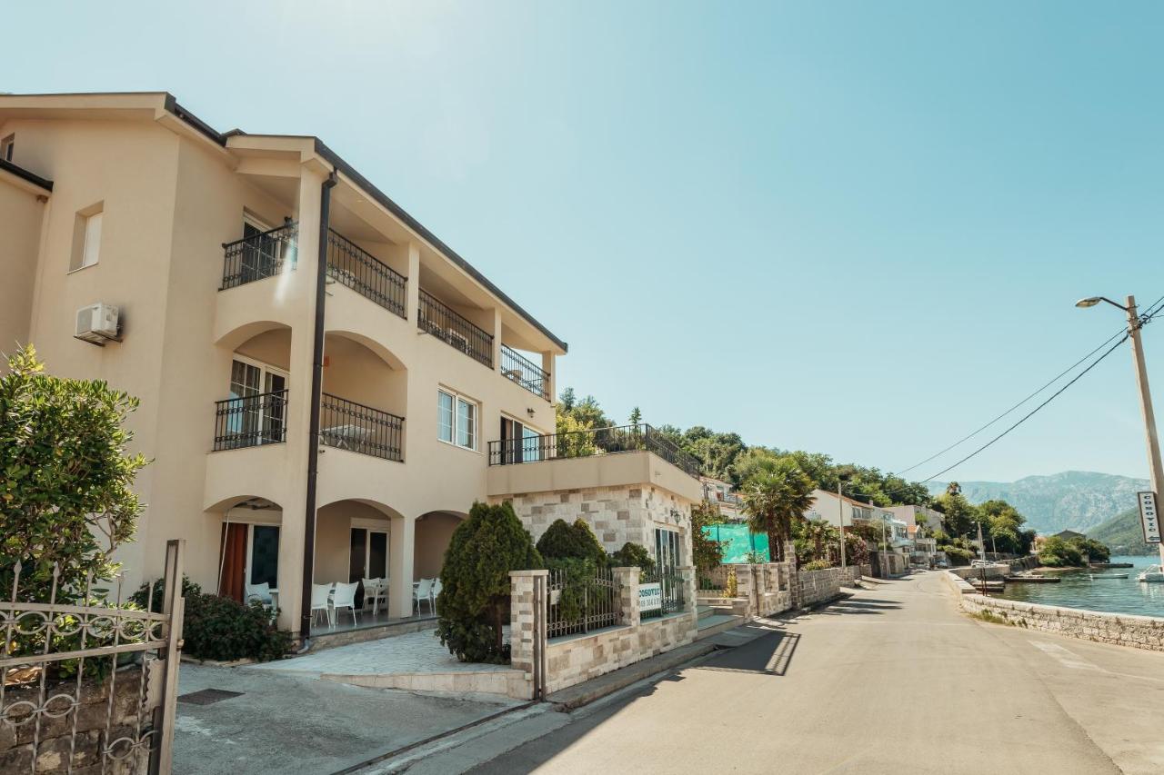 Apartments Cosovic Котор Екстер'єр фото
