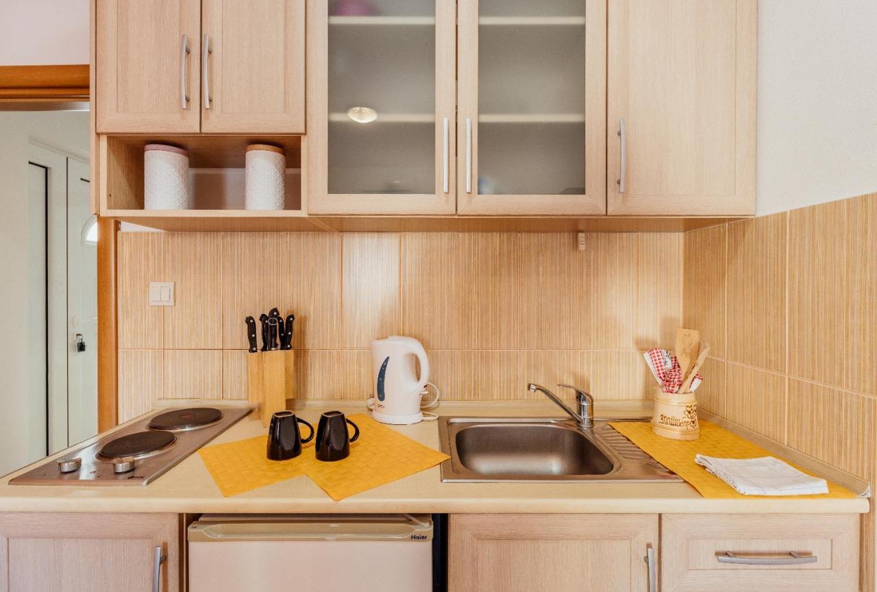 Apartments Cosovic Котор Екстер'єр фото