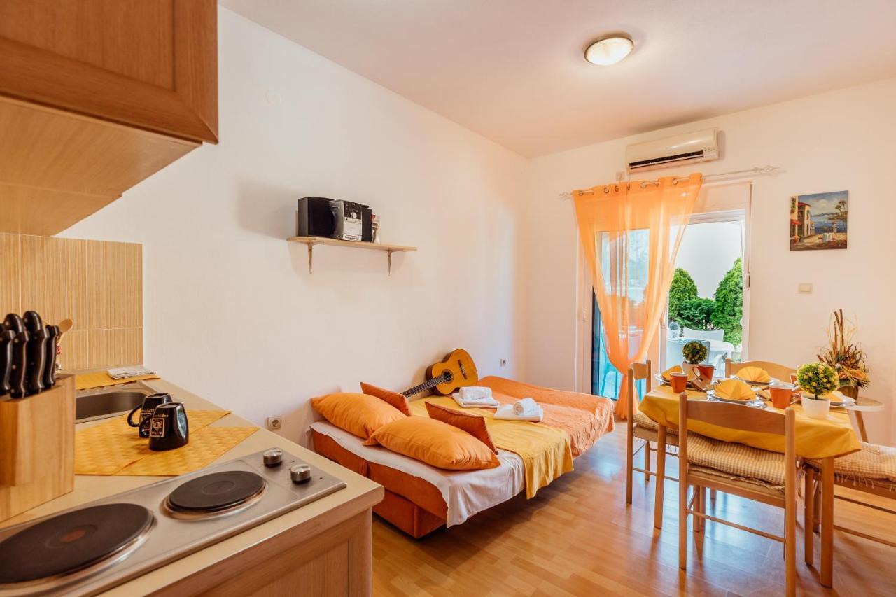Apartments Cosovic Котор Екстер'єр фото