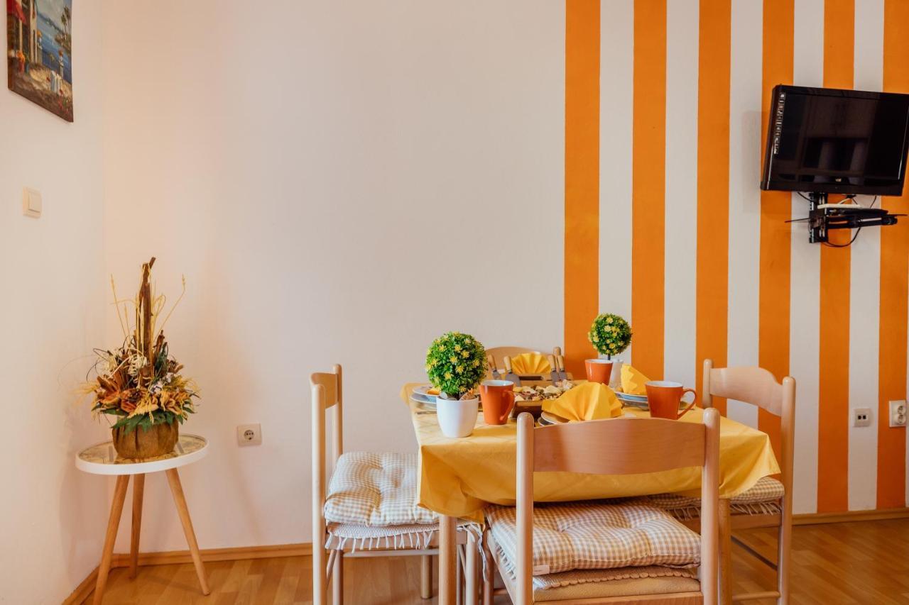 Apartments Cosovic Котор Екстер'єр фото