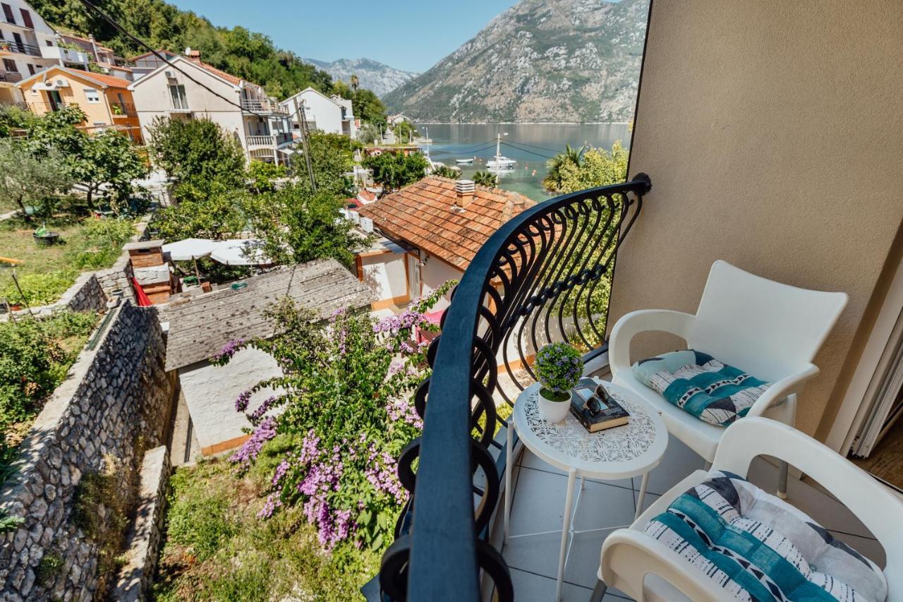 Apartments Cosovic Котор Екстер'єр фото