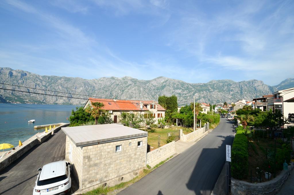 Apartments Cosovic Котор Екстер'єр фото